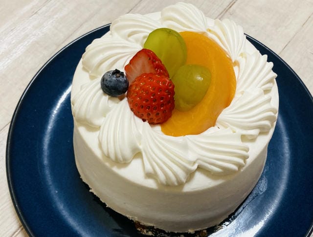 クリスマスにケーキを食べるのは日本だけ？海外の食文化と日本式の違い