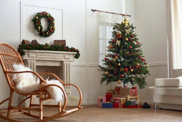 クリスマスツリーを出す時期はいつ頃？世界的な基準と日本の事情